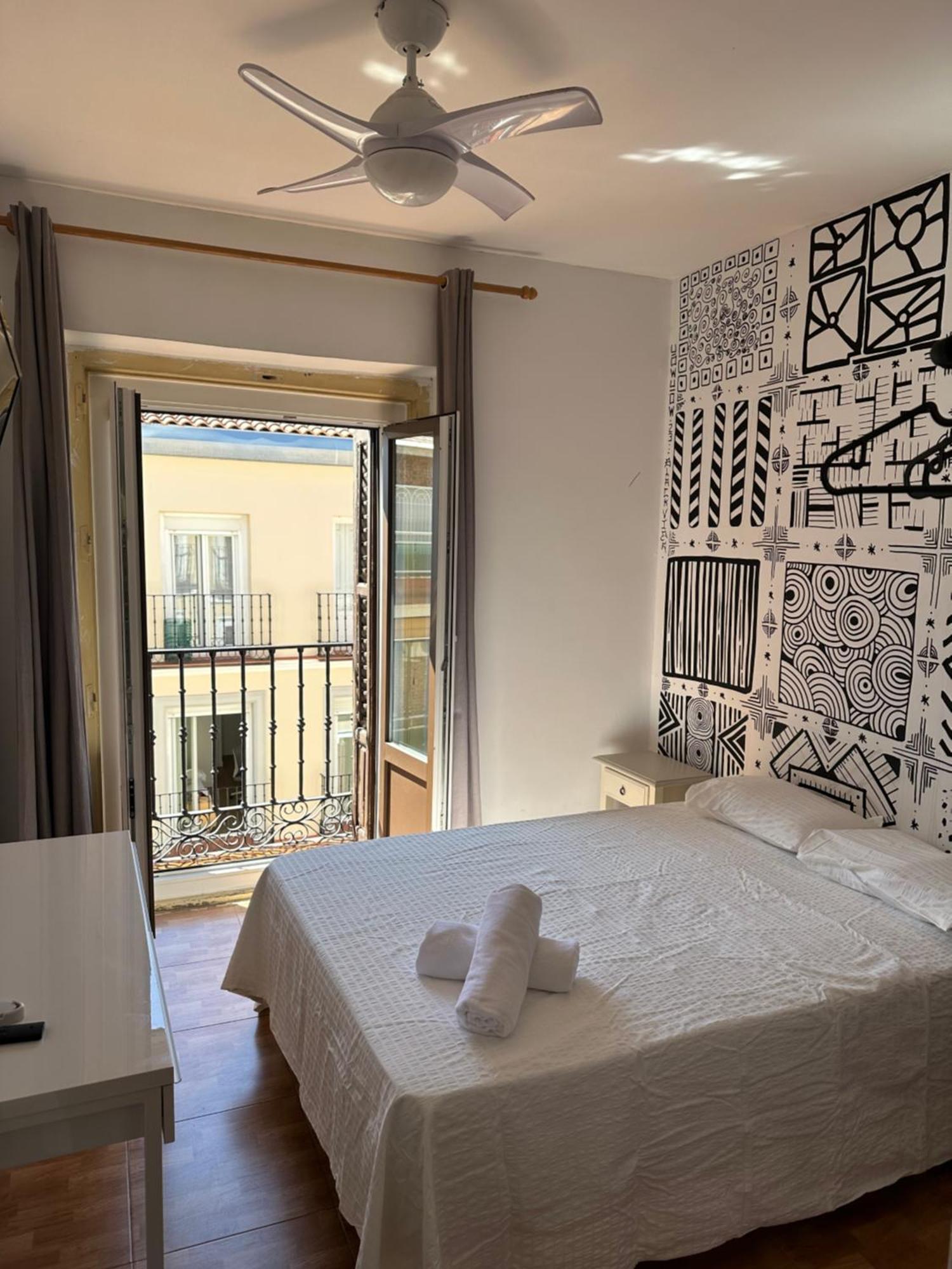 Rosales Residences Madri Exterior foto